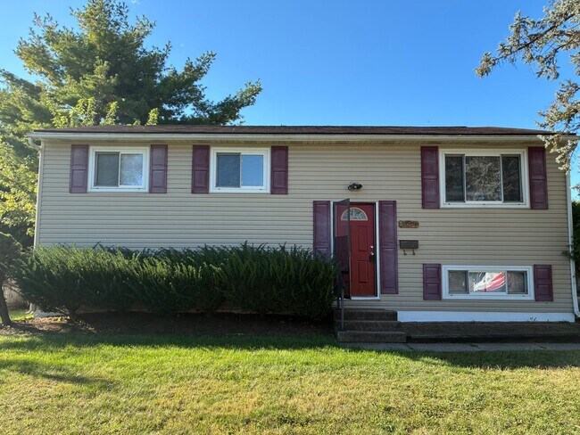 Primary Photo - Home with Updated Kitchen and Clean, Moder...