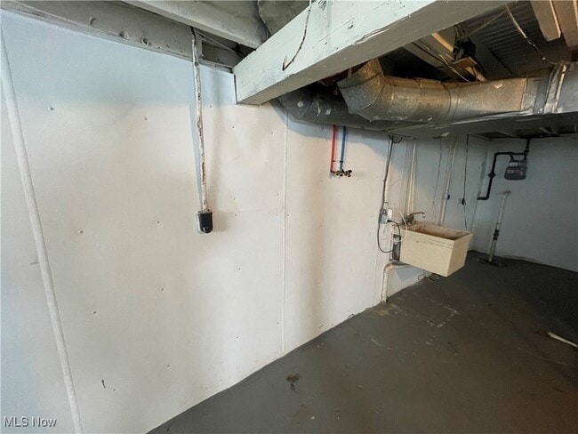 Building Photo - 944 Baughman St