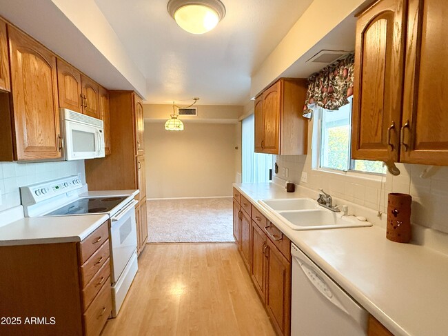 Building Photo - 839 Leisure World