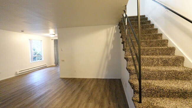 Building Photo - ar14000