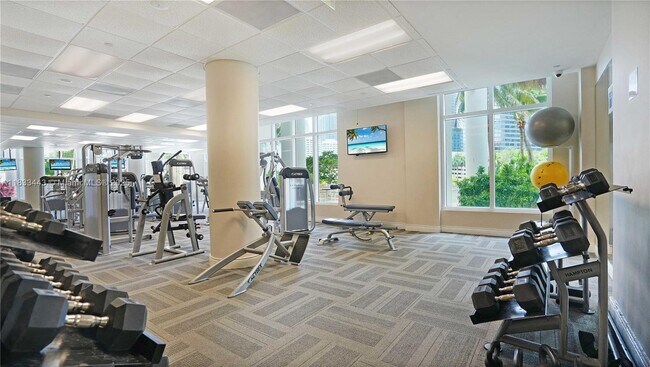 Building Photo - 801 Brickell Key Blvd