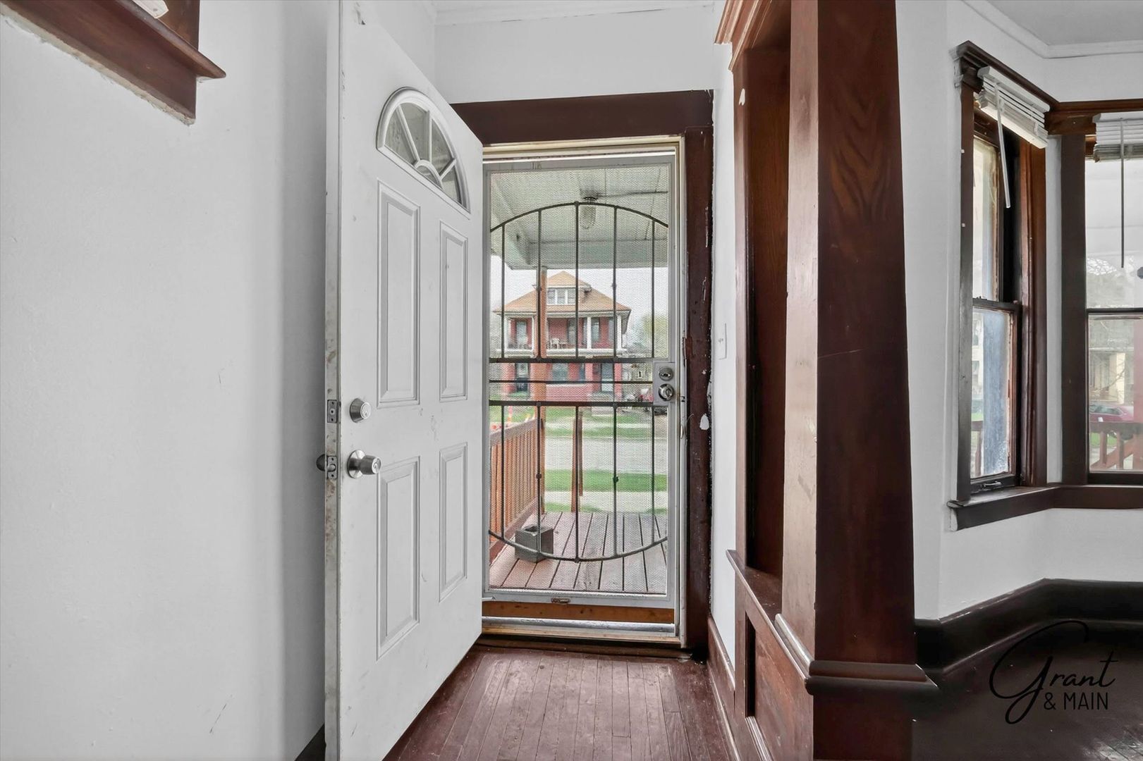 Building Photo - 127/129 W. Buena Vista - AIS-HASE LLC