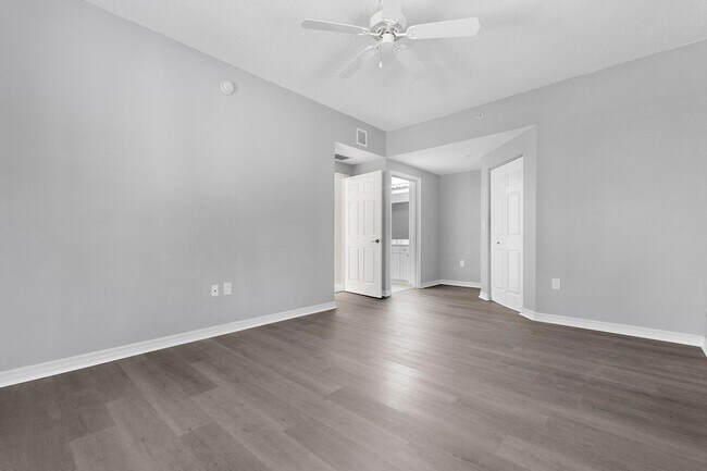 Building Photo - 3019 Alcazar Pl