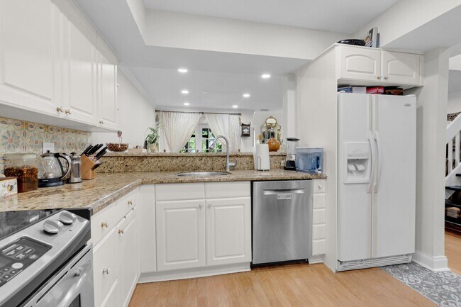 Building Photo - 22922 Ironwedge Dr