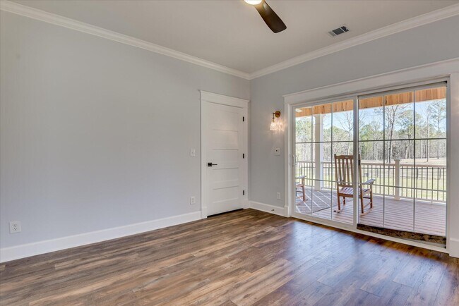 Building Photo - 400 Rish Store Rd