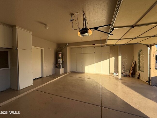 Building Photo - 5170 W Ivanhoe St