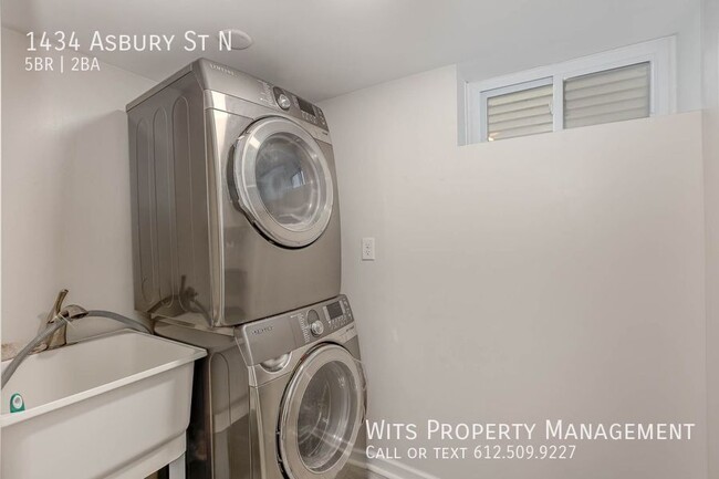 Building Photo - 1434 Asbury St N