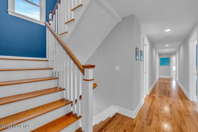 Building Photo - 300 Salem Ave