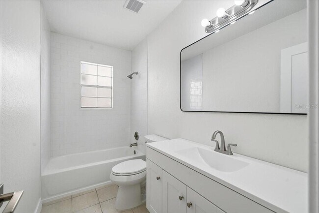 Building Photo - 7527 Hatteras Dr