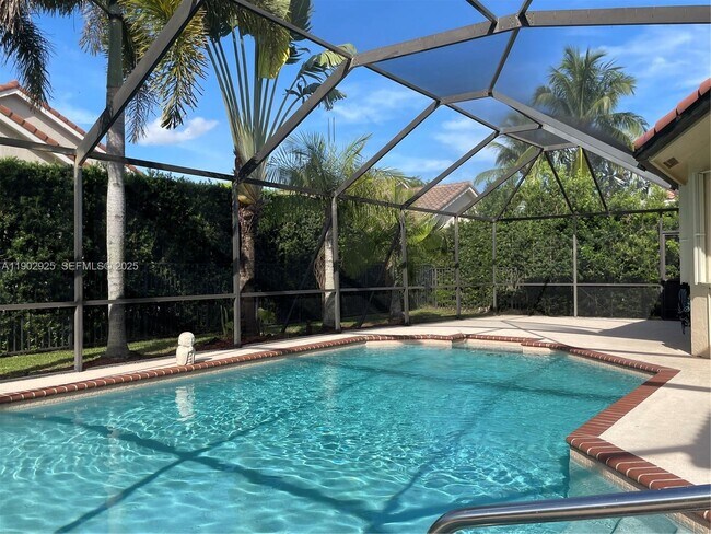 Building Photo - 785 Heron Rd