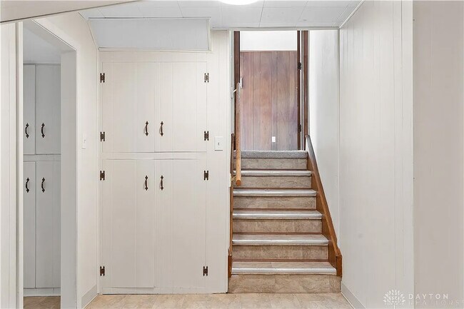 Building Photo - 4500 Acreview Ln