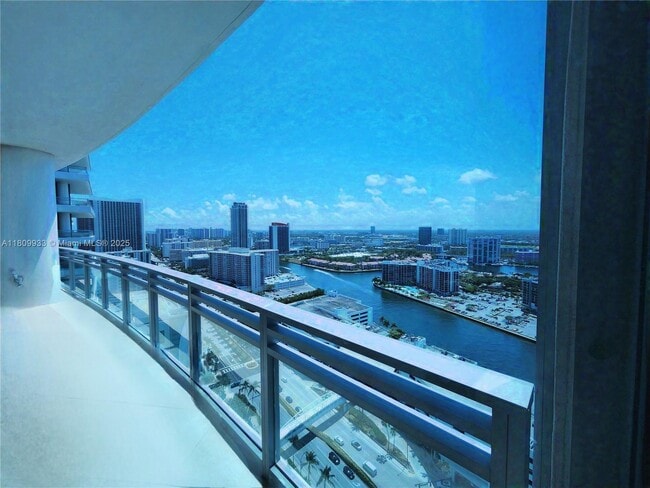 Building Photo - 3535 S Ocean Dr