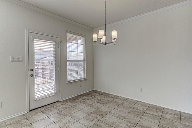 Building Photo - 339 Alamosa Dr
