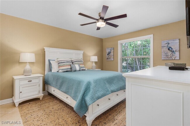 Building Photo - 829 Tanbark Dr