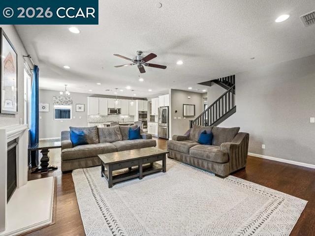 Building Photo - 5525 Mossy Stone Way