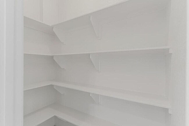 Building Photo - 601 W 24th St