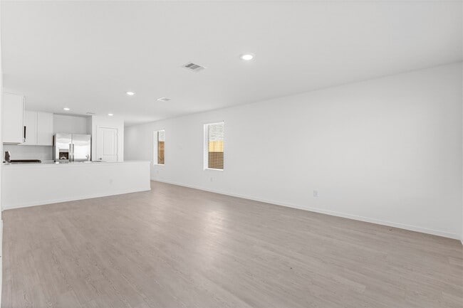 Building Photo - 28714 Bottom Grass Trl