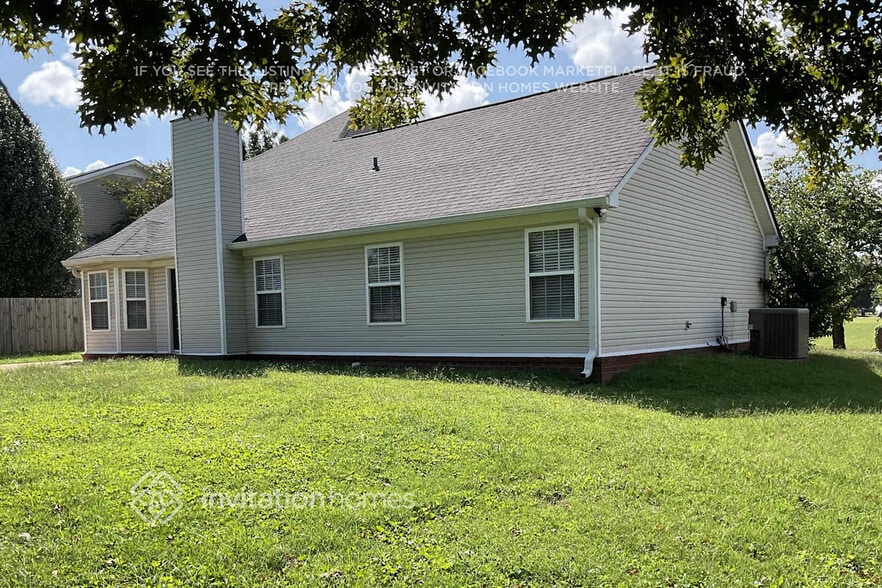 Building Photo - 2108 Long Meadow Dr
