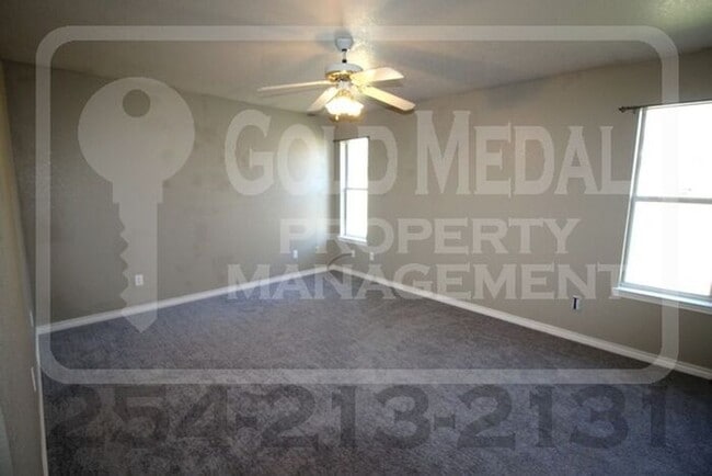 Building Photo - Lisa Lane Living – Simple, Smart & Ready for You!