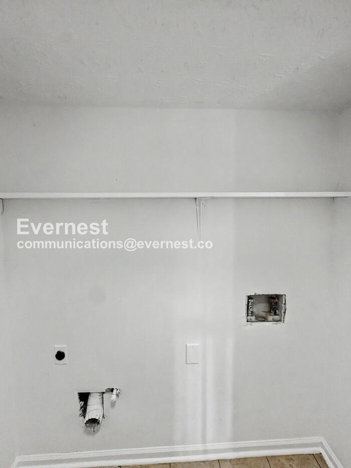 Building Photo - 1510 Marshall Ln SE