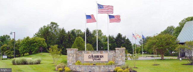 Building Photo - 44286 Acushnet Terrace