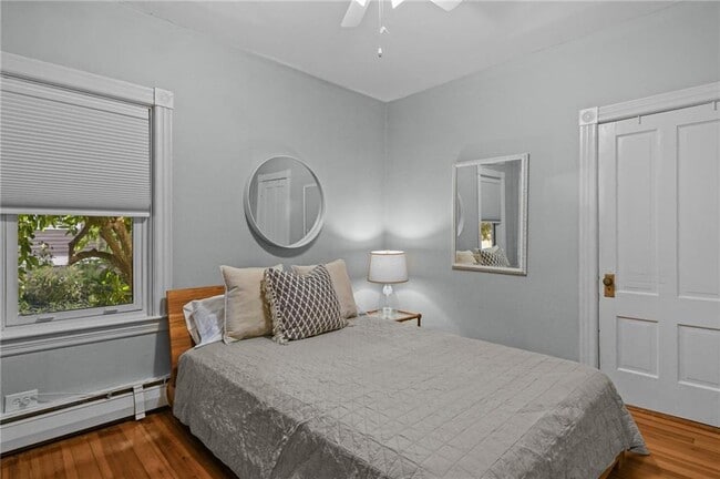 Building Photo - 48 Constitution St