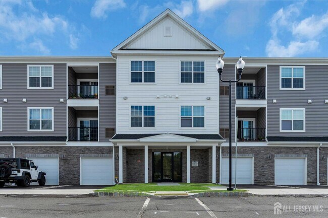 Building Photo - 28204 Radford Ct