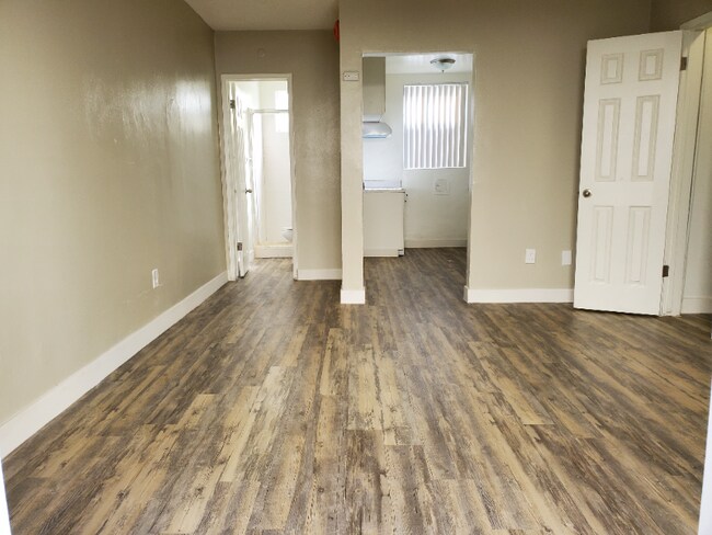 Building Photo - 1605 Lomita Blvd