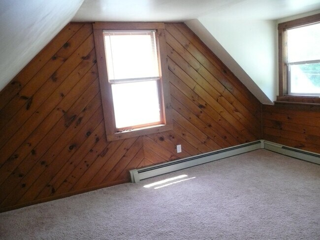 Building Photo - LO-37 Spring St. Newmarket, NH