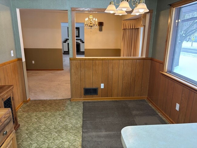 Building Photo - Grandville ranch available now