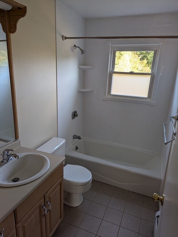 Building Photo - 30 Long Plain Rd