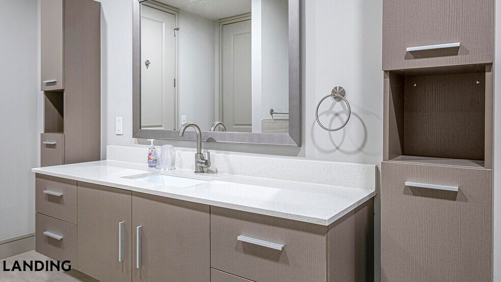 Building Photo - 1414 Wood Hollow Dr