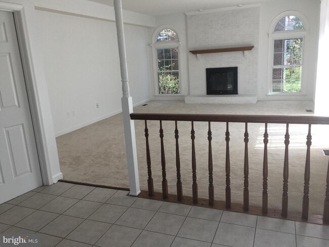 Building Photo - 5430 Ashleigh Rd