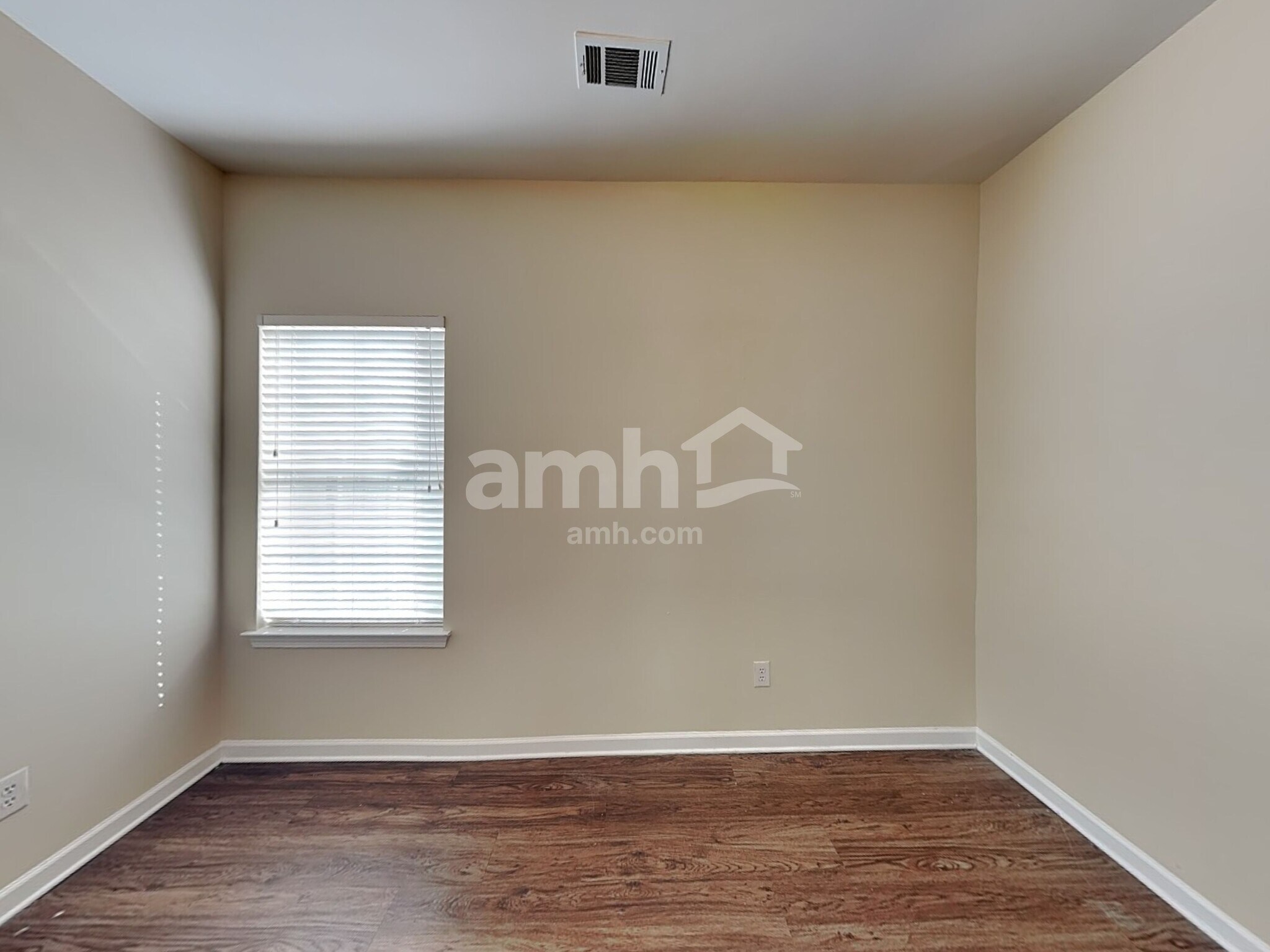 Building Photo - 3511 Umatilla Ln SW