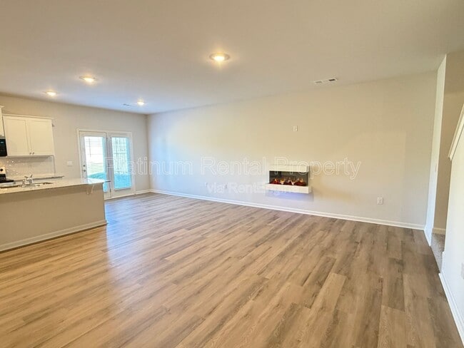 Building Photo - 46 Rustin Rdg