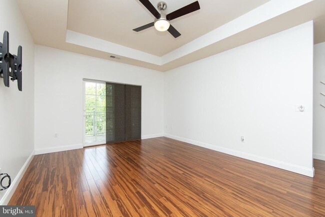 Building Photo - 244 Breeders Cup Dr