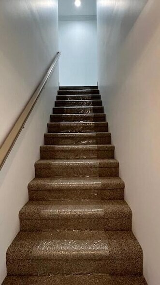 Building Photo - 1913 Cypress Ln