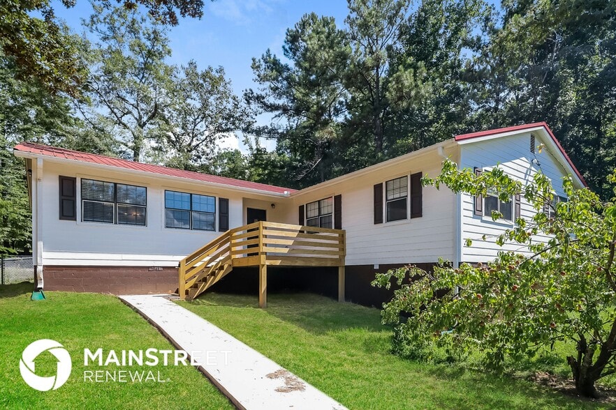 Primary Photo - 11028 Woodland Dr