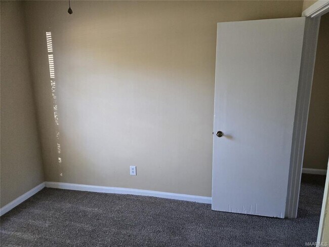 Building Photo - 4325 Brewer Rd