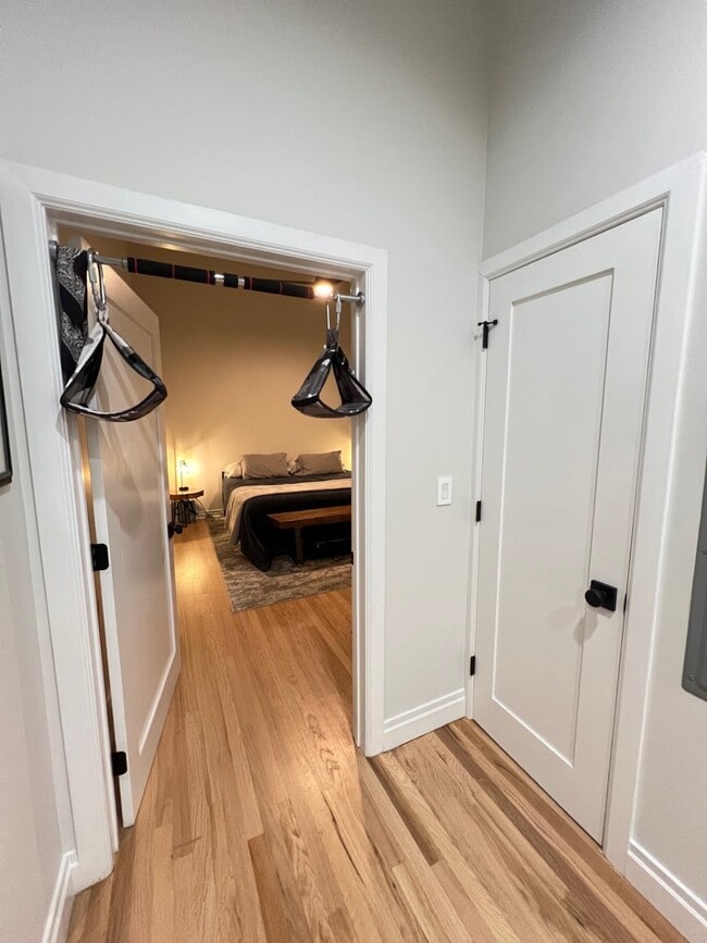 Building Photo - 338 Grove St