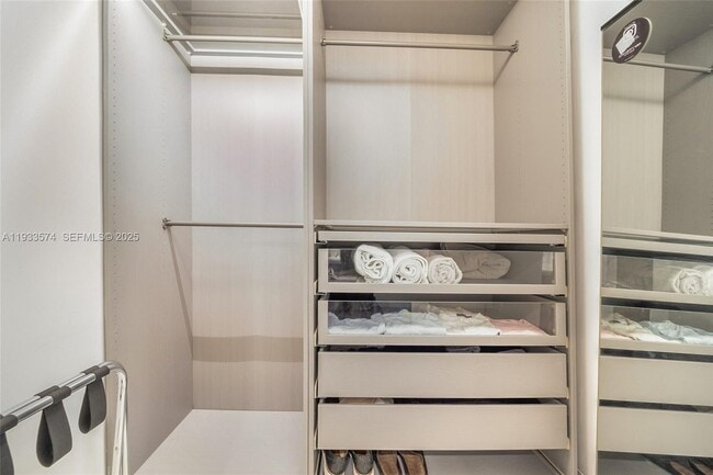 Building Photo - 488 NE 18th St