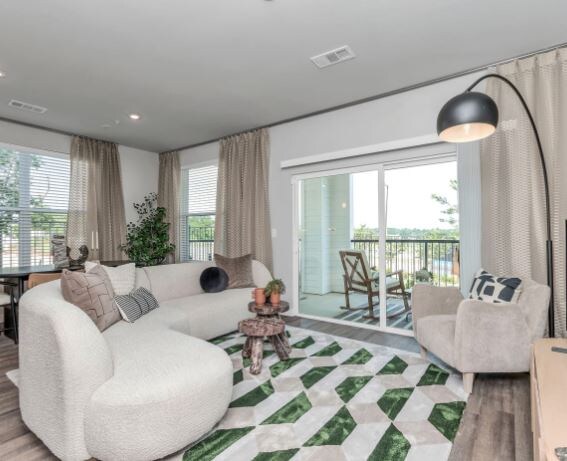 Building Photo - 275 Pine Terrace Dr