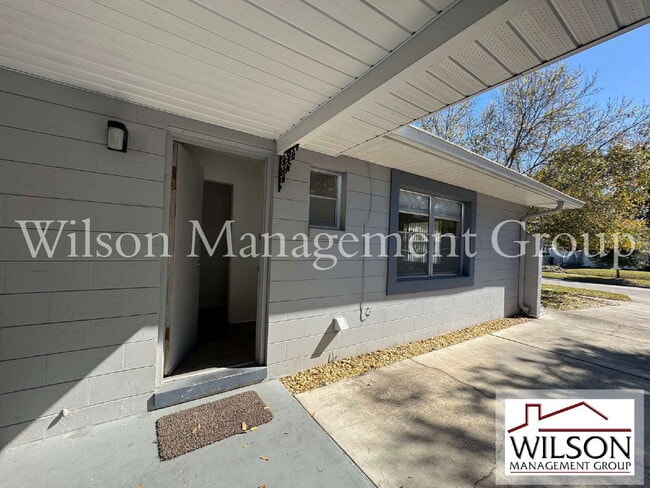 Building Photo - 629 Rugby St