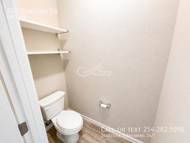 Building Photo - 703 Dunford Dr