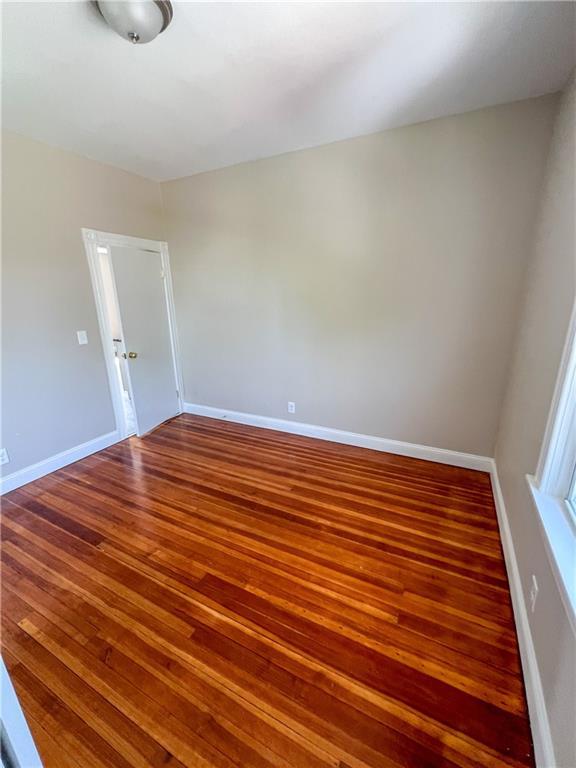 Building Photo - 37 Old Oak Ave