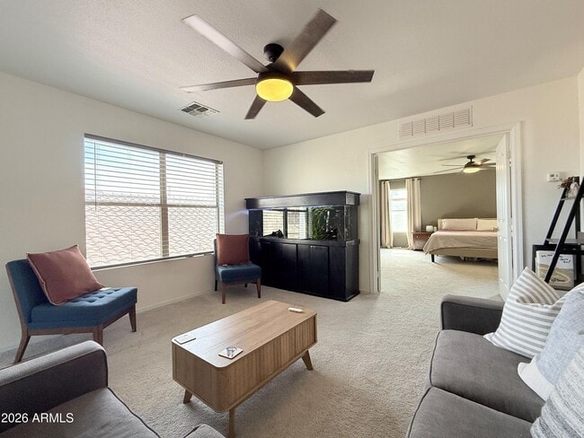 Building Photo - 3033 E Santa Rosa Dr