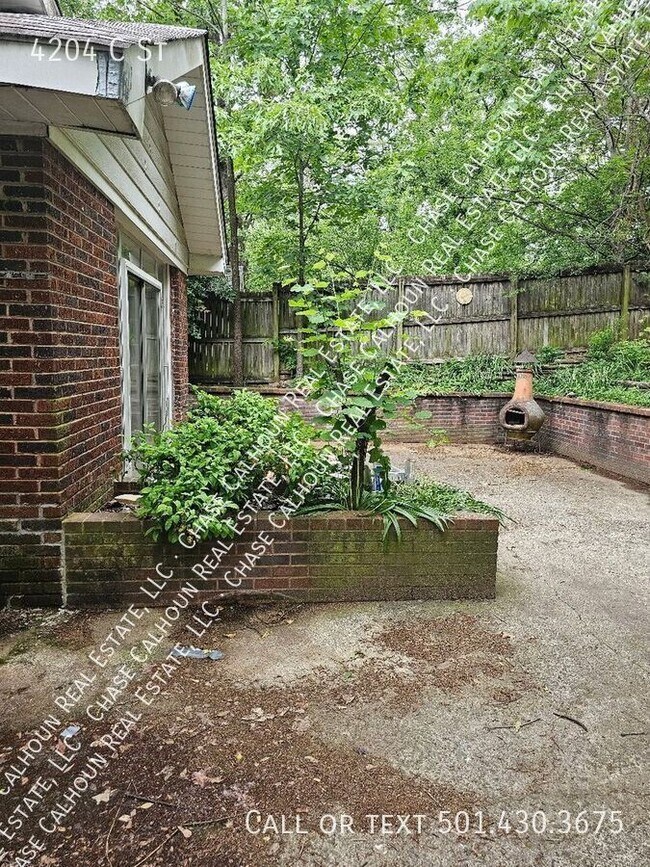 Building Photo - 4204 C St