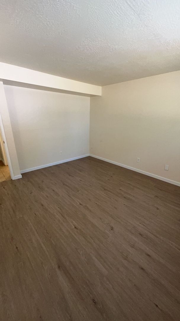 Building Photo - 2921-2921 Juanipero Way