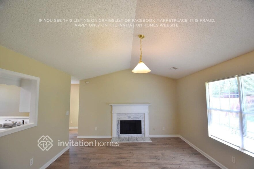 Building Photo - 635 Ashland Park Way SE
