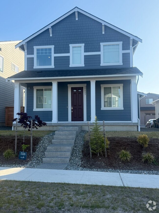 Building Photo - Beautiful 3-Bedroom + Bonus Loft Home in B...